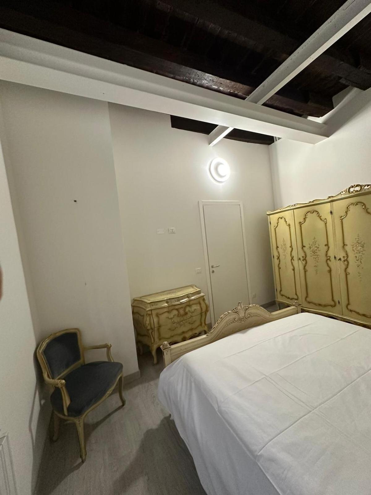 Apartamento Al Campanile Verona Exterior foto