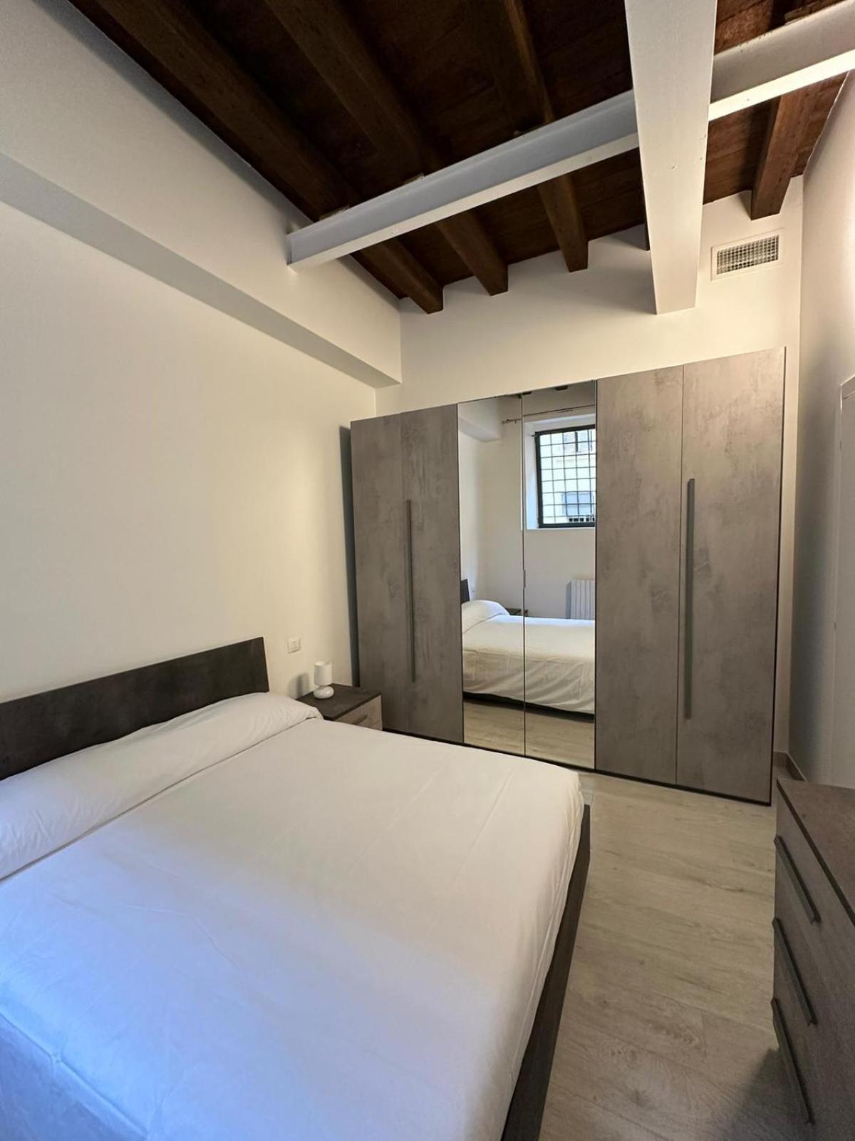 Apartamento Al Campanile Verona Exterior foto